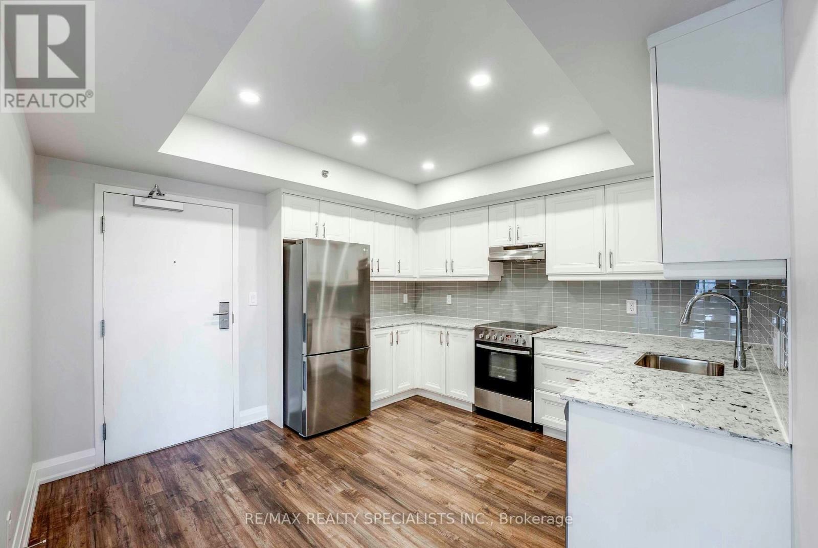 705-5698 Main Street, Niagara Falls, ON, L2G 0Z2 - 4