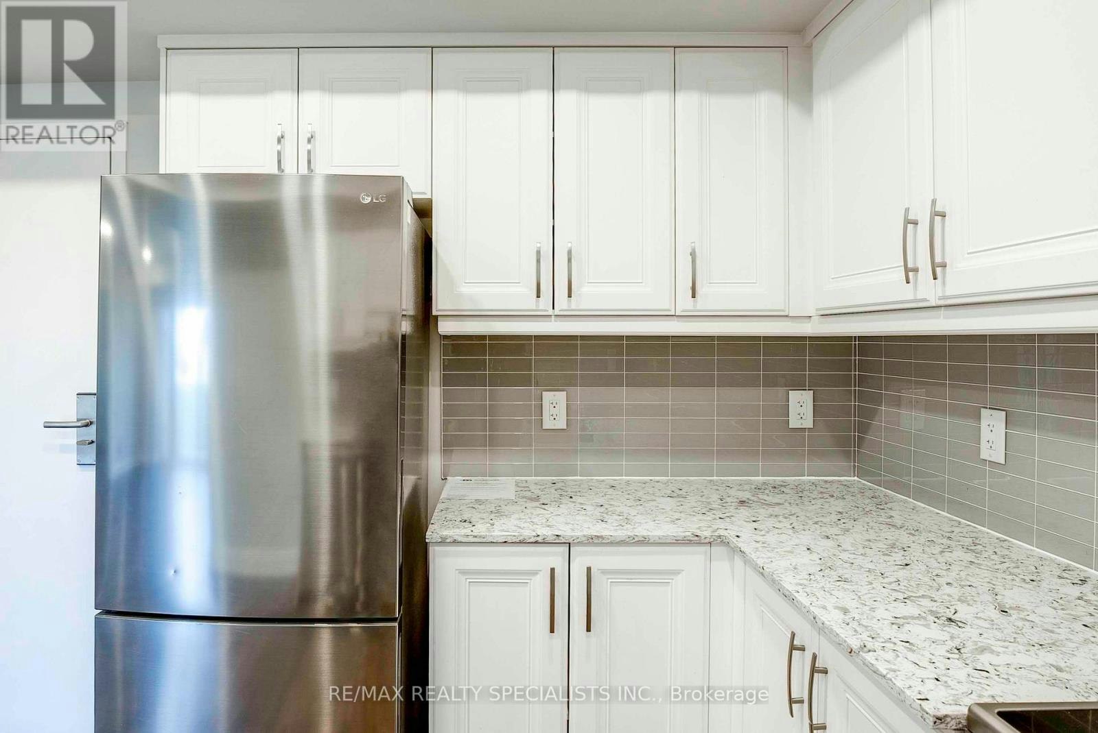 705-5698 Main Street, Niagara Falls, ON, L2G 0Z2 - 7