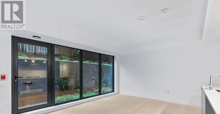 TH09-1720 Bayview Avenue, Toronto, ON, M4G 3C4 - 3
