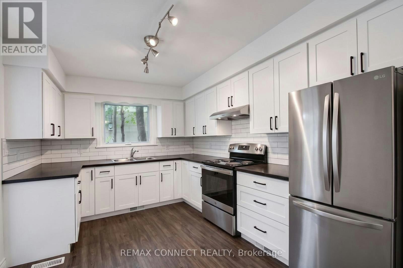MAIN-12 Longbridge Road, Vaughan, ON, L4J 1L5 - 2