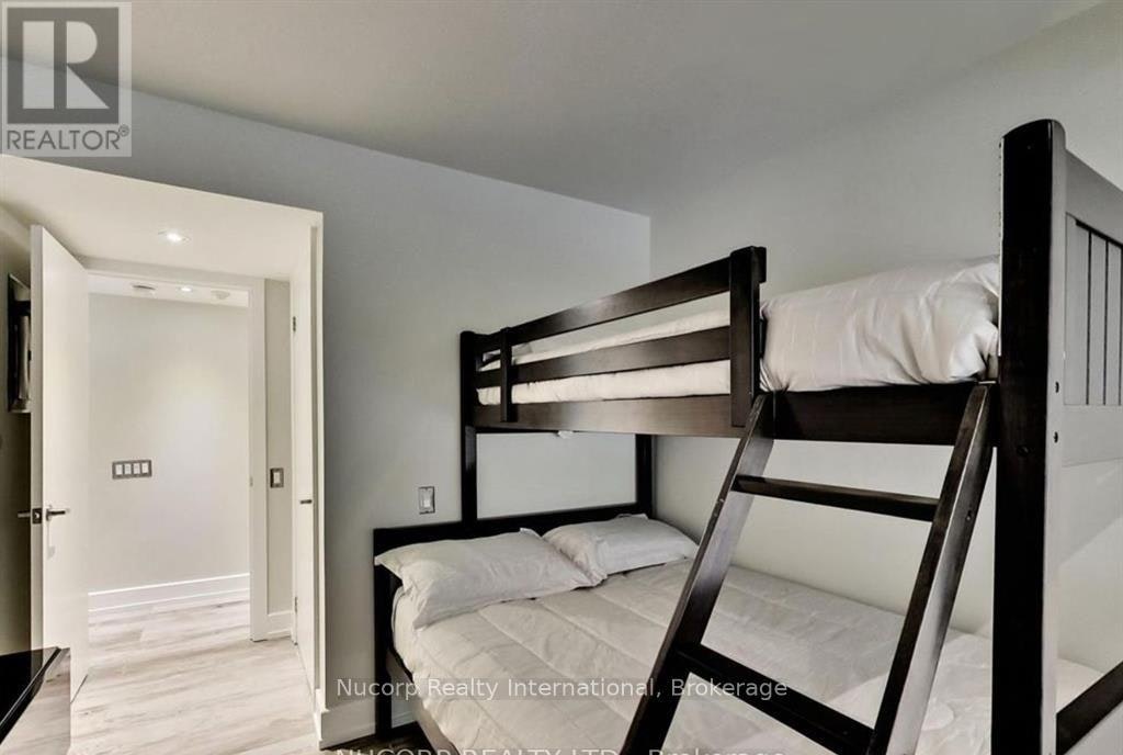 1040 The Queensway, Toronto, ON, M8Z 0A7 - 18