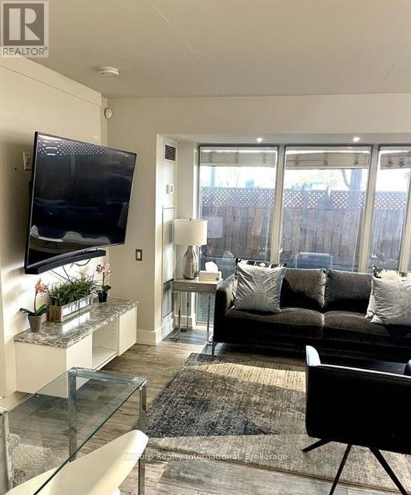 1040 The Queensway, Toronto, ON, M8Z 0A7 - 10