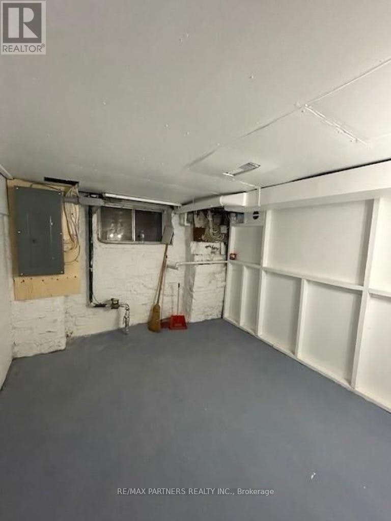 7 Henry Street, Toronto, ON, M5T 1W9 - 10