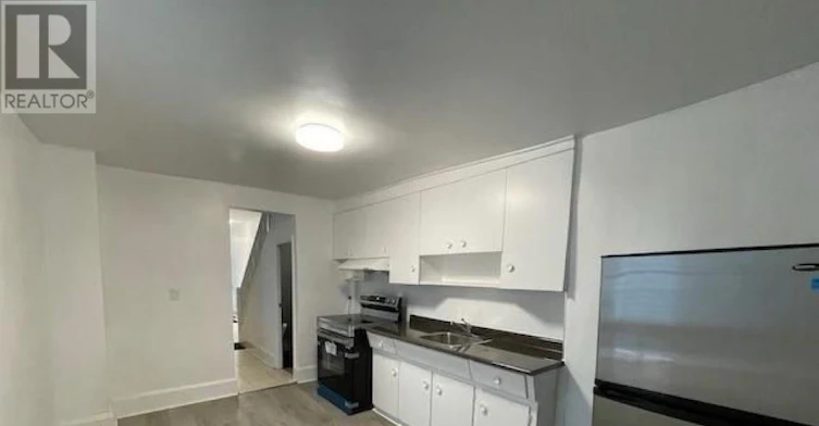 7 Henry Street, Toronto, ON, M5T 1W9 - 5