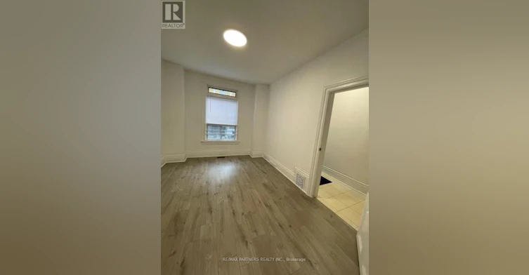 7 Henry Street, Toronto, ON, M5T 1W9 - 6