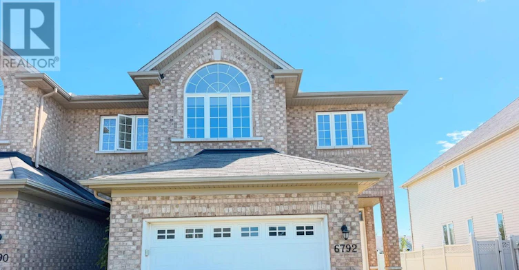 6792 Breanna Cardill Street, Ottawa, ON, K4P 0C3