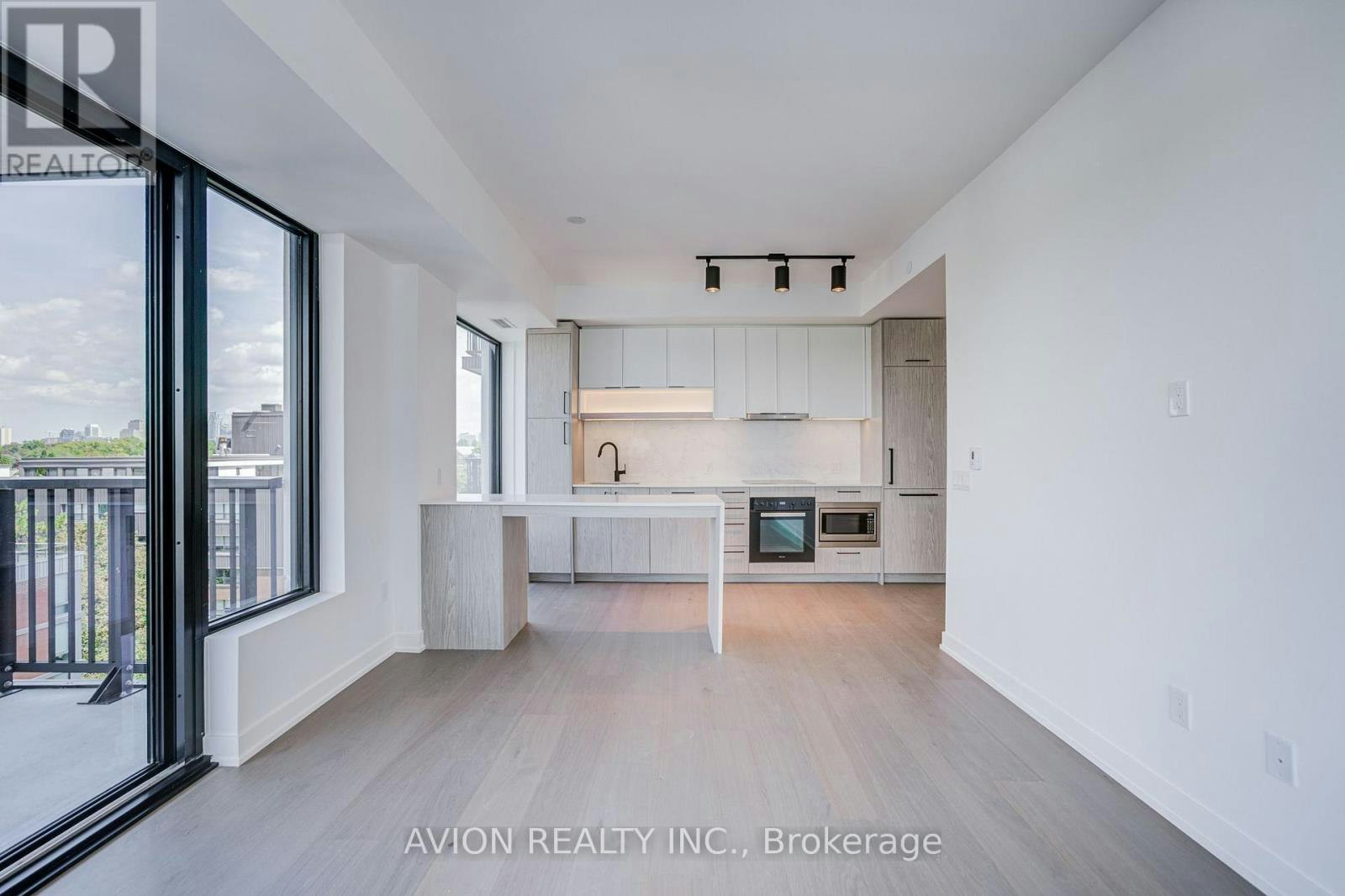 1016-89 Montclair Avenue, Toronto, ON, M5P 0A9 - 18