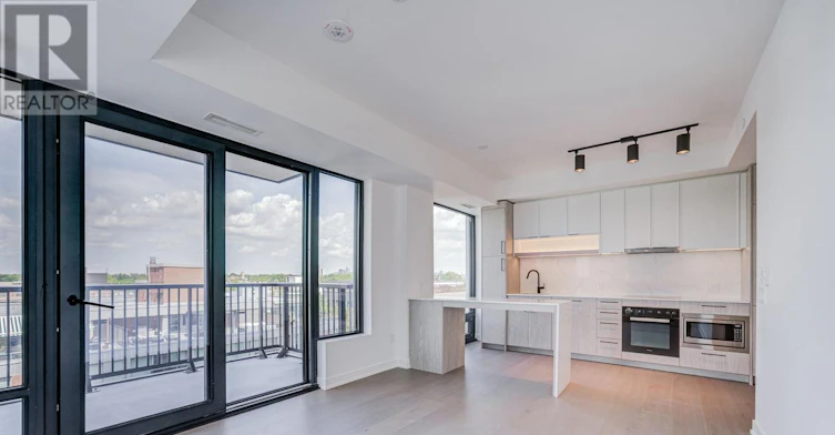 1016-89 Montclair Avenue, Toronto, ON, M5P 0A9 - 3