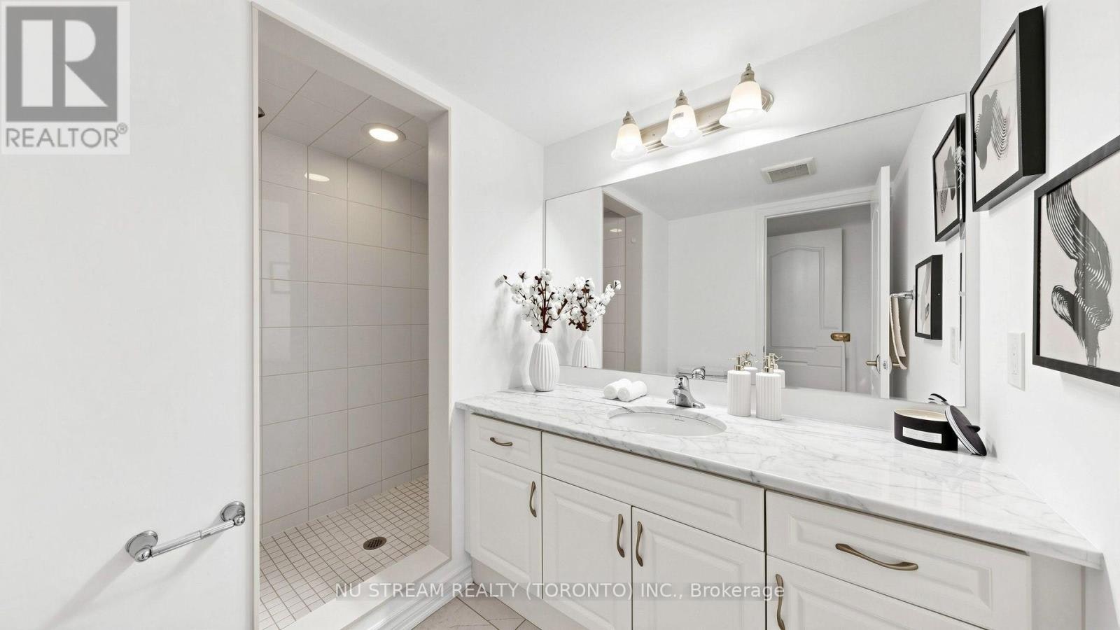 15 Heron Park Place, Toronto, ON, M1E 0B8 - 26