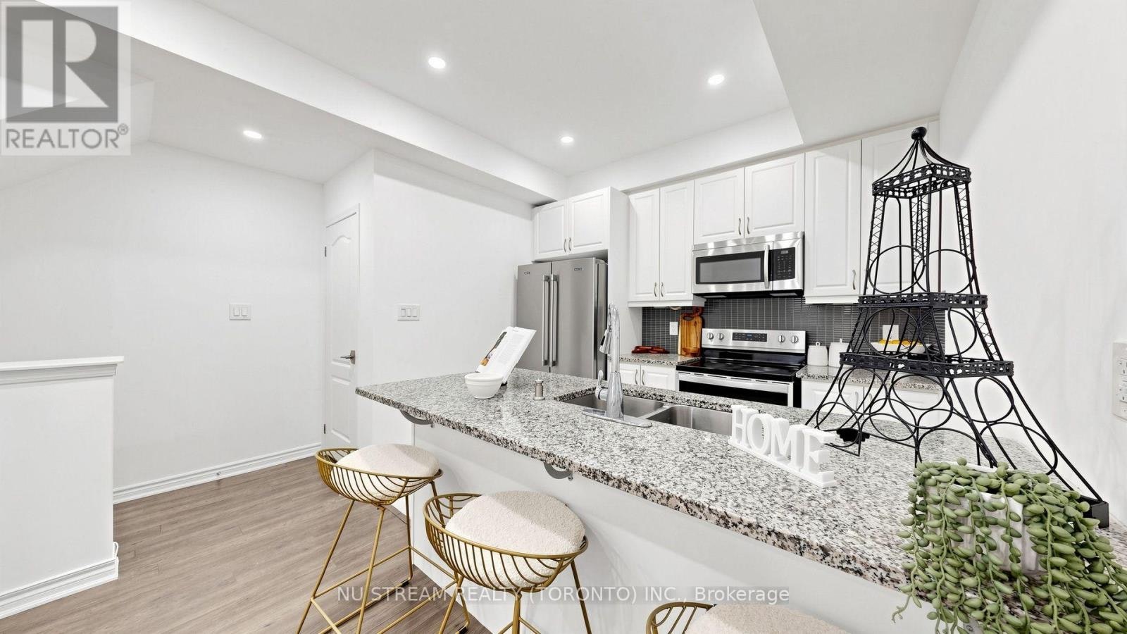 15 Heron Park Place, Toronto, ON, M1E 0B8 - 16