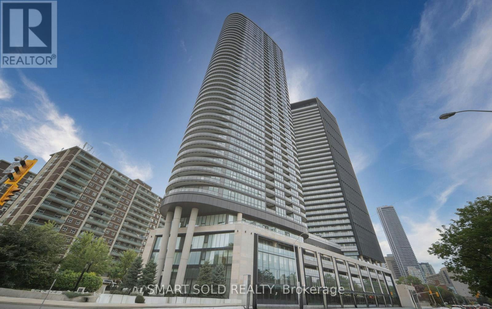 2017-585 Bloor Street E, Toronto, ON, M6G 1K5
