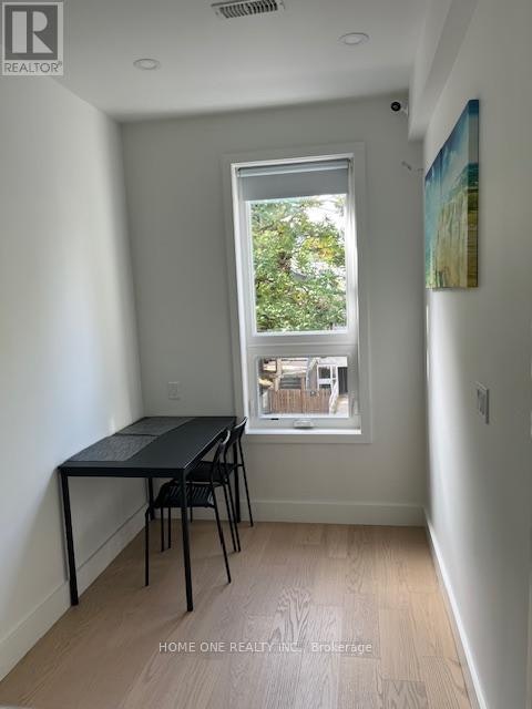 301-35 Denison Avenue, Toronto, ON, M5T 2M6 - 8