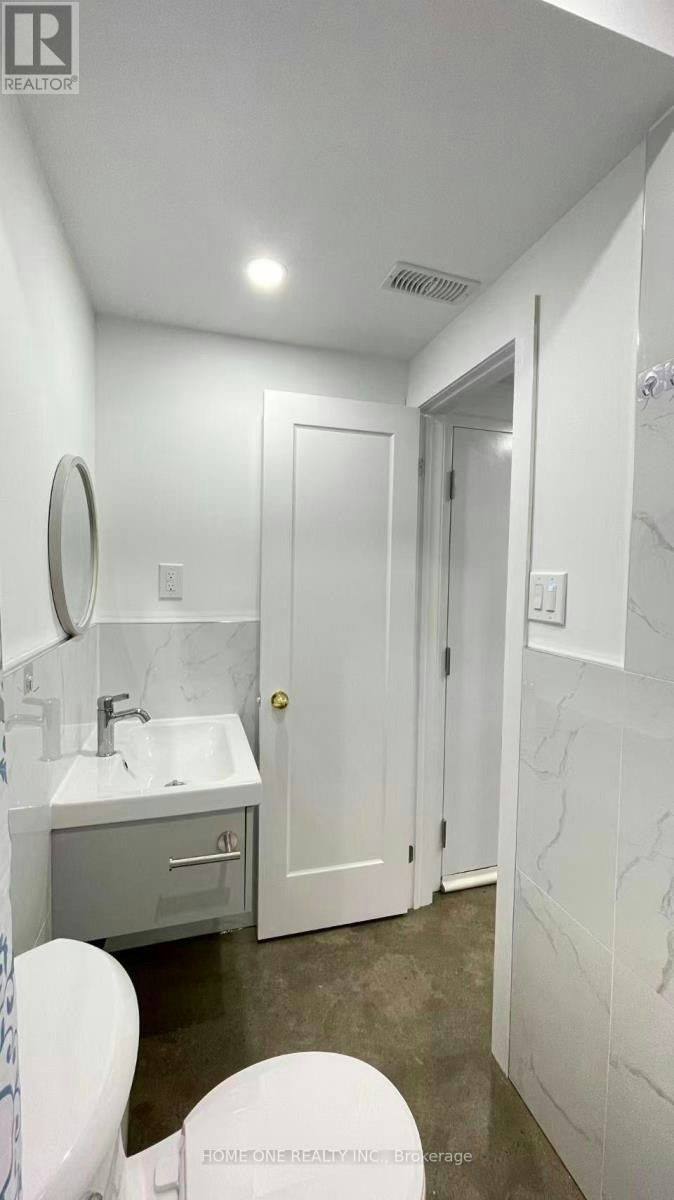 B03-35 Denison Avenue, Toronto, ON, M5T 2M6 - 5