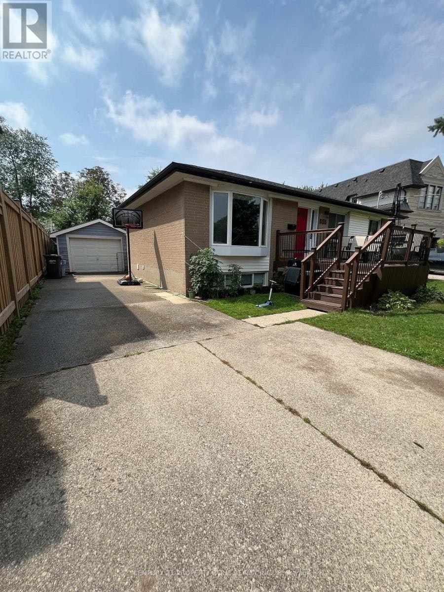 556 Sherin Drive, Oakville, ON, L6L 4J8 - 3
