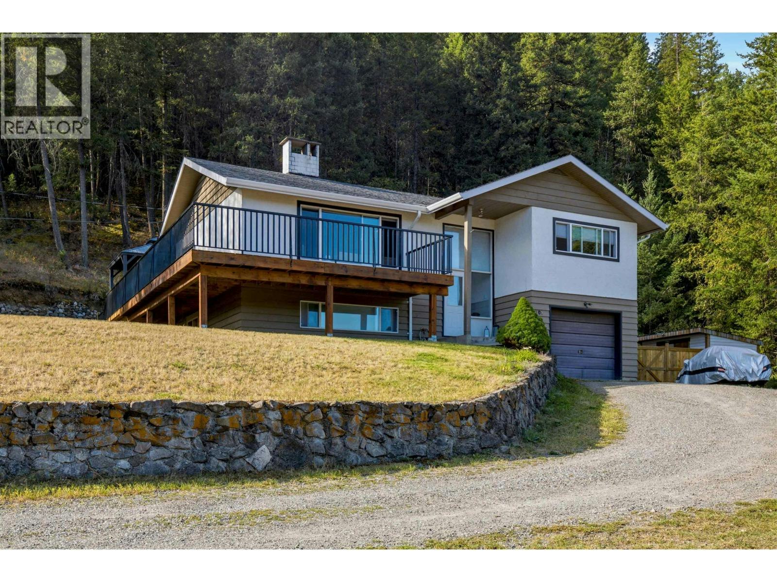 305 Hazel Street, Williams Lake, BC, V2G 3C9
