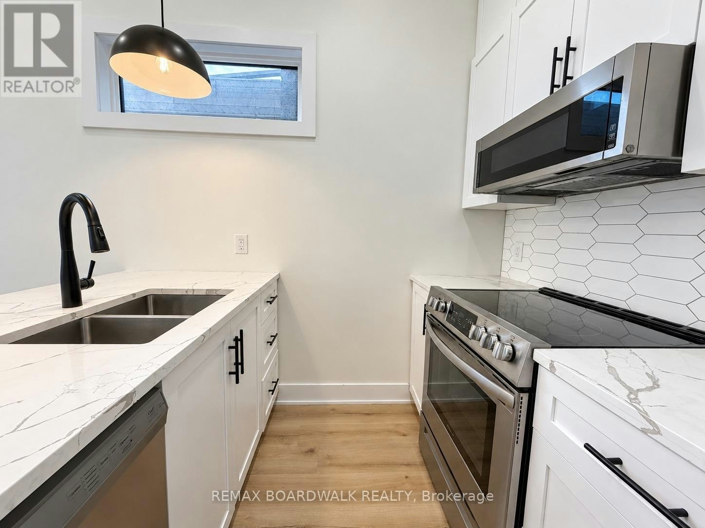 2B-191 Hinchey Avenue, Ottawa, ON, K1Y 1L6 - 12