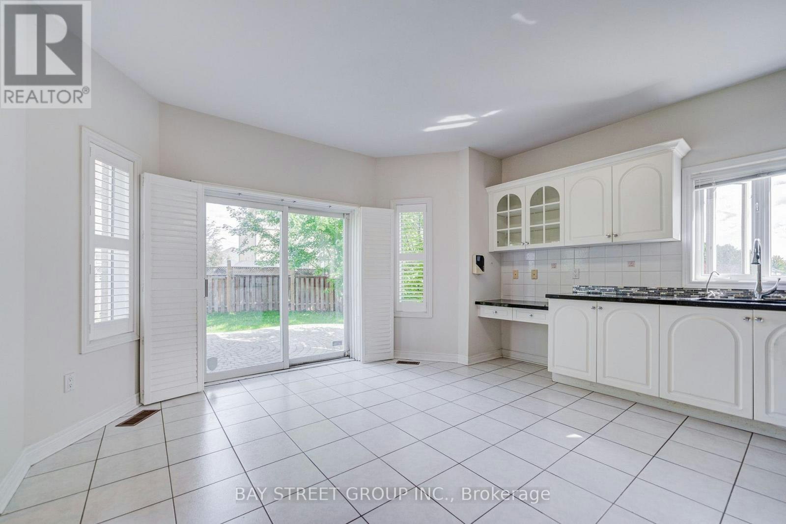13 Pembrooke Road, Markham, ON, L6C 2L2 - 18