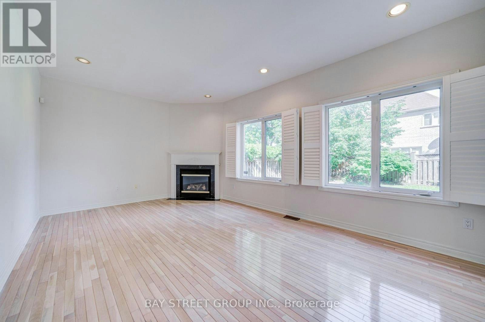 13 Pembrooke Road, Markham, ON, L6C 2L2 - 11