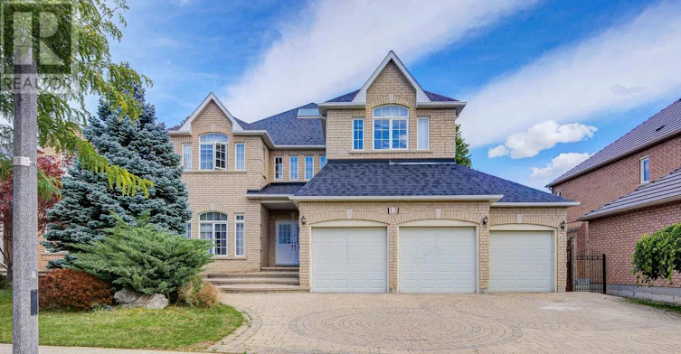 13 Pembrooke Road, Markham, ON, L6C 2L2