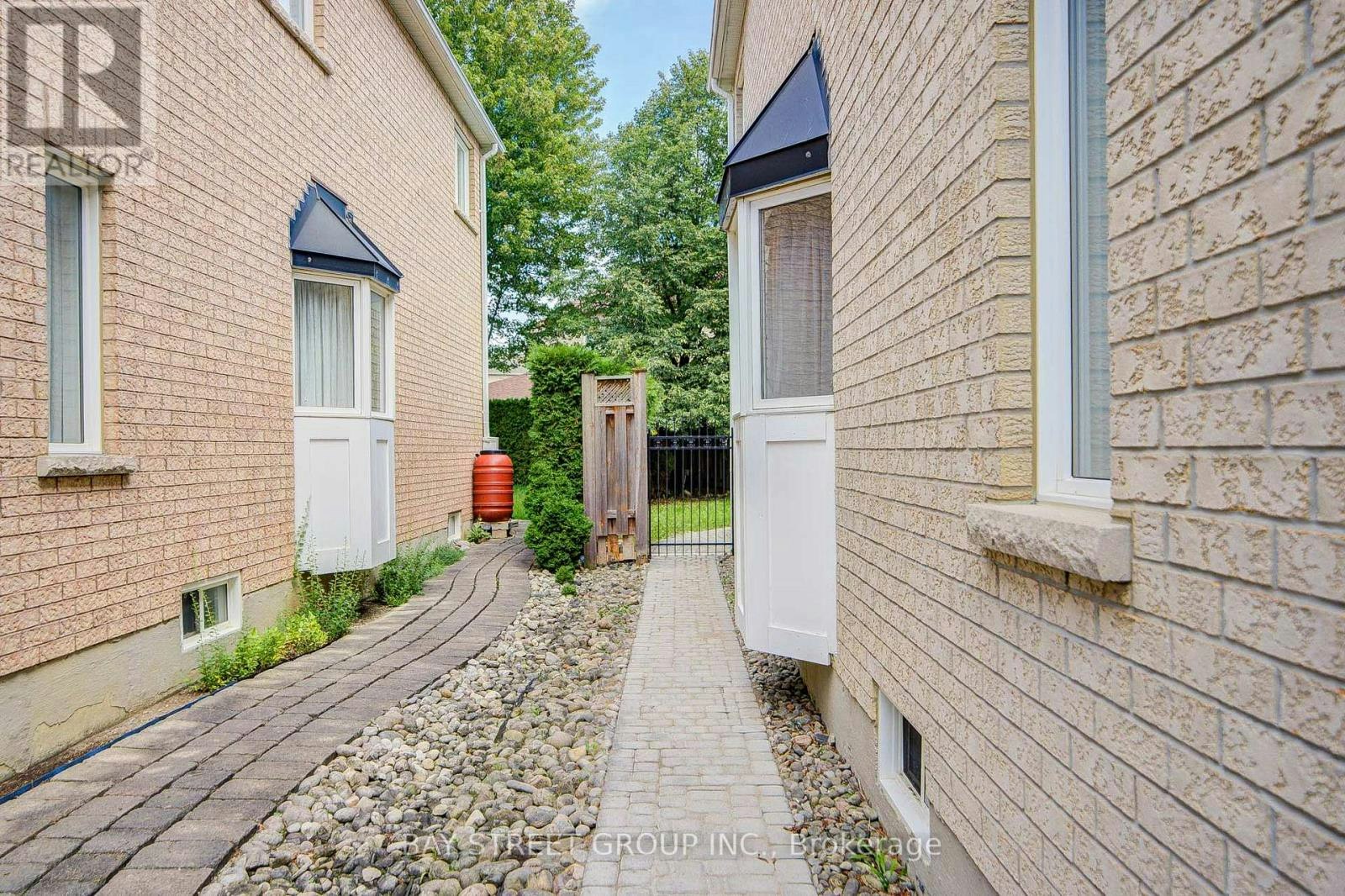 13 Pembrooke Road, Markham, ON, L6C 2L2 - 46