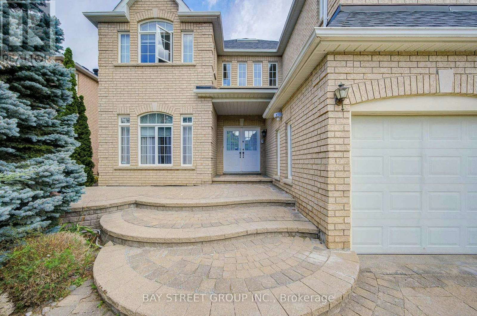 13 Pembrooke Road, Markham, ON, L6C 2L2 - 3