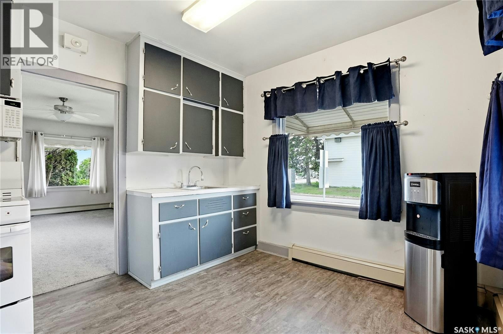 201 P Avenue N, Saskatoon, SK, S7L 2V6