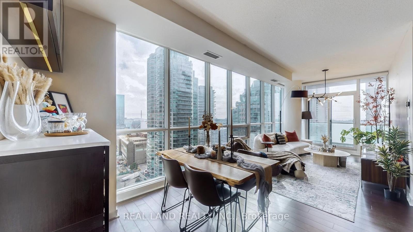 1908-33 Bay Street, Toronto, ON, M5J 2Z3 - 22