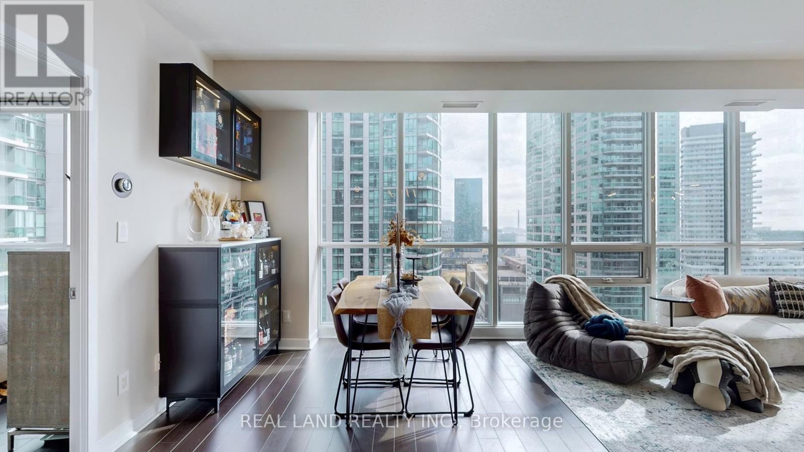 1908-33 Bay Street, Toronto, ON, M5J 2Z3 - 23