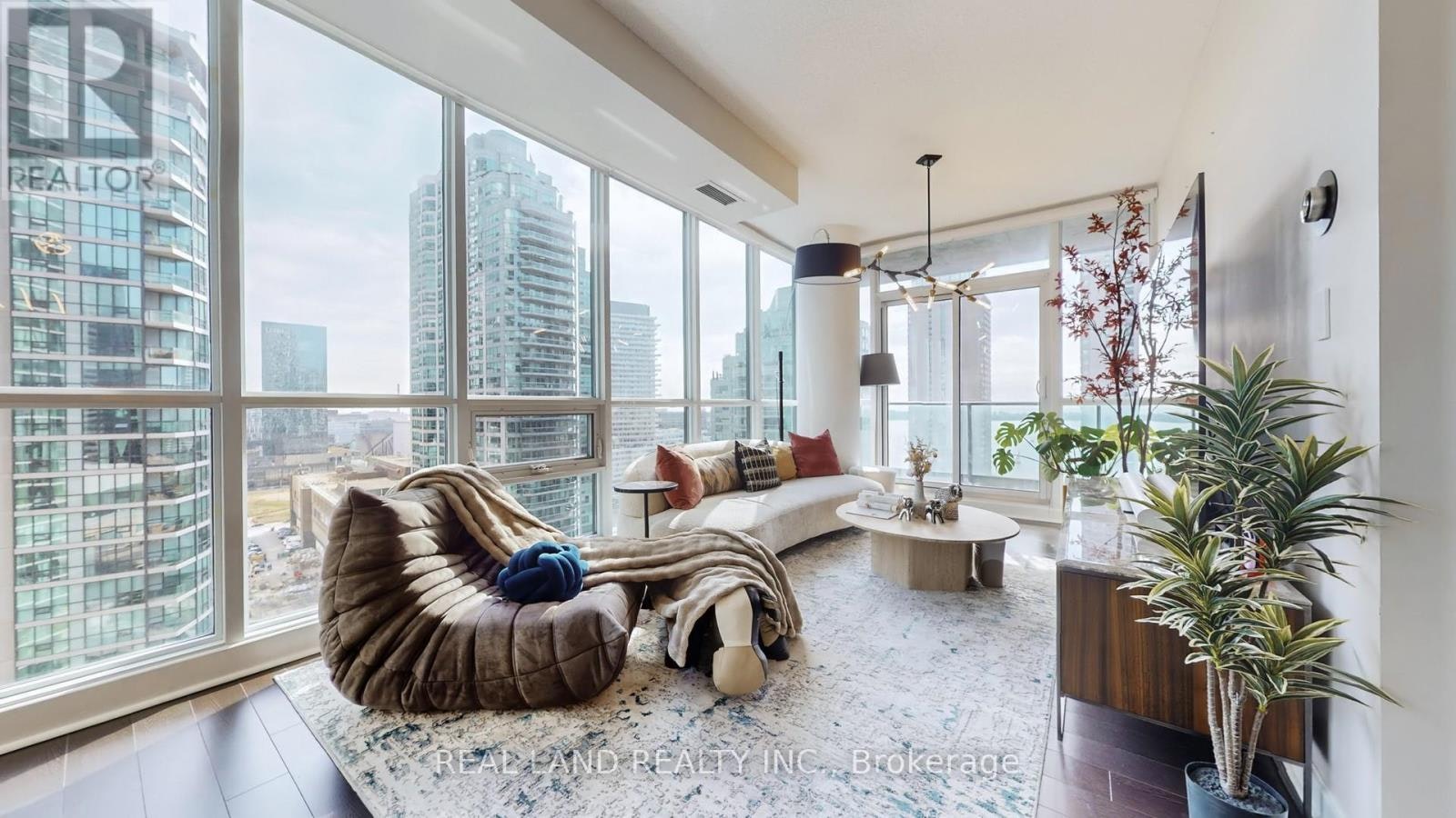 1908-33 Bay Street, Toronto, ON, M5J 2Z3 - 7