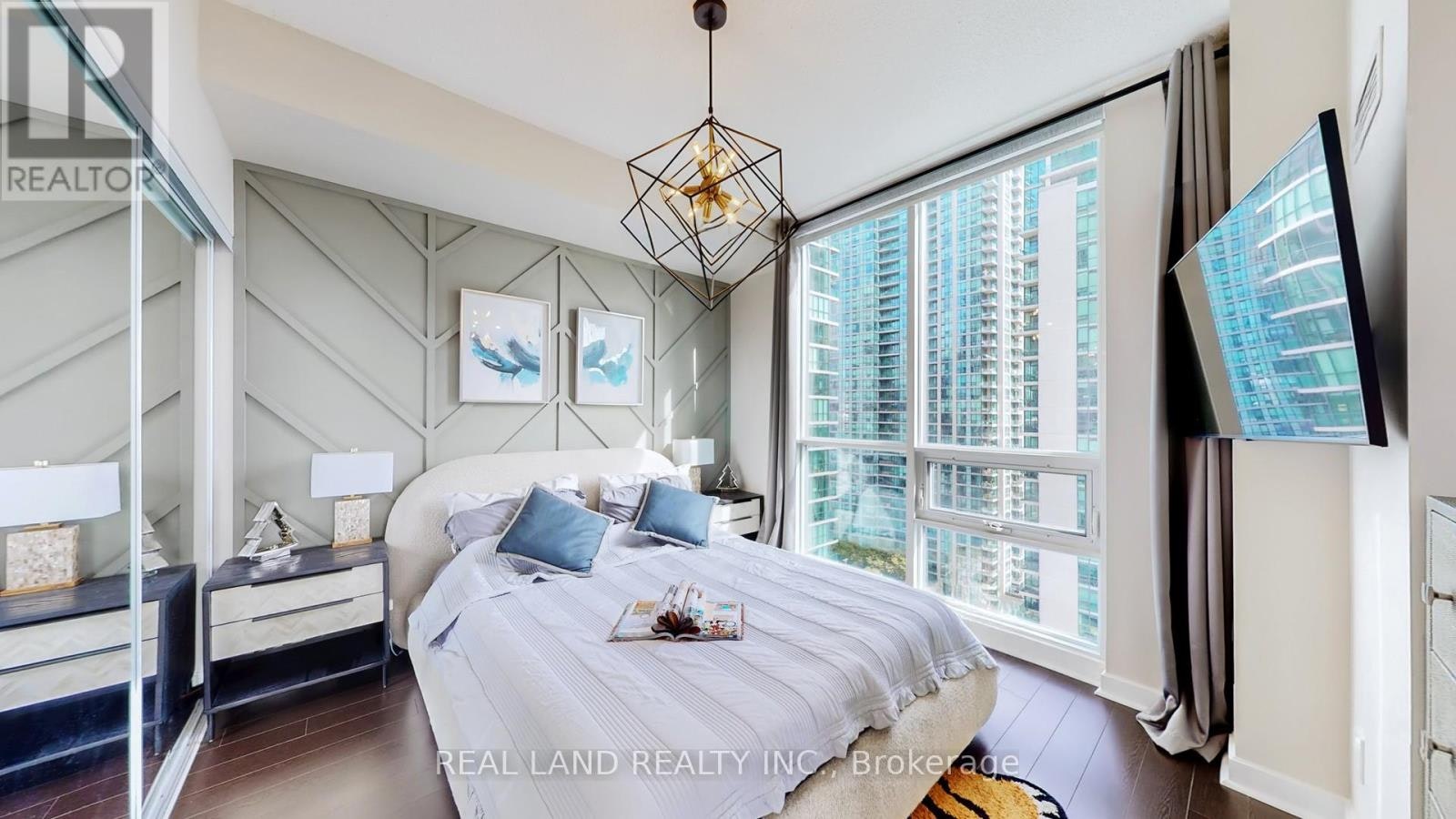 1908-33 Bay Street, Toronto, ON, M5J 2Z3 - 26