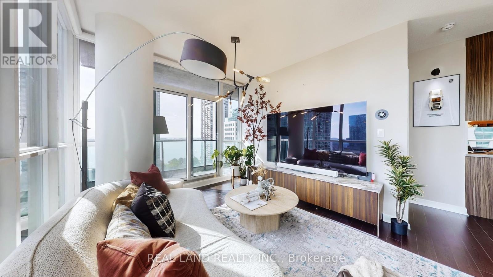 1908-33 Bay Street, Toronto, ON, M5J 2Z3 - 9