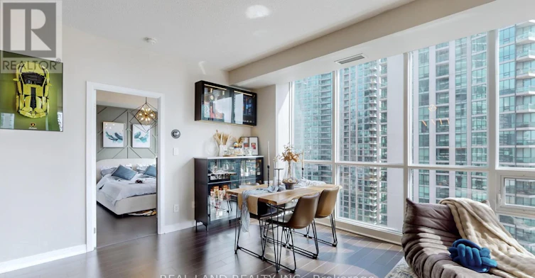 1908-33 Bay Street, Toronto, ON, M5J 2Z3 - 24