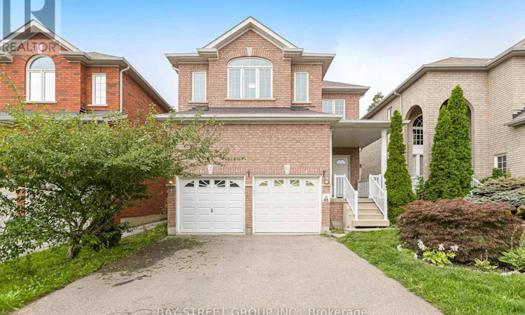 45 Old Orchard Crescent