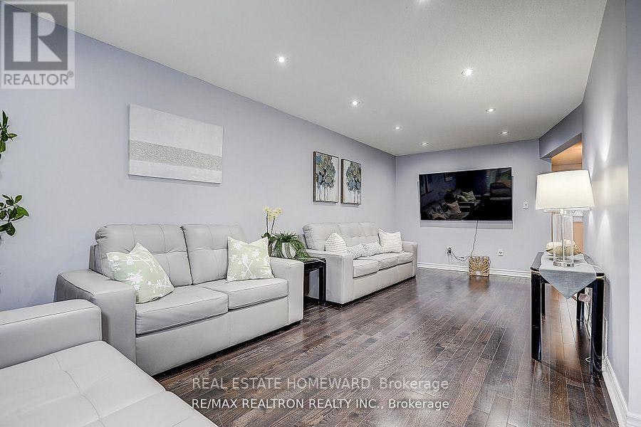 51 Steepleview Crescent, Richmond Hill, ON, L4C 9R3 - 6