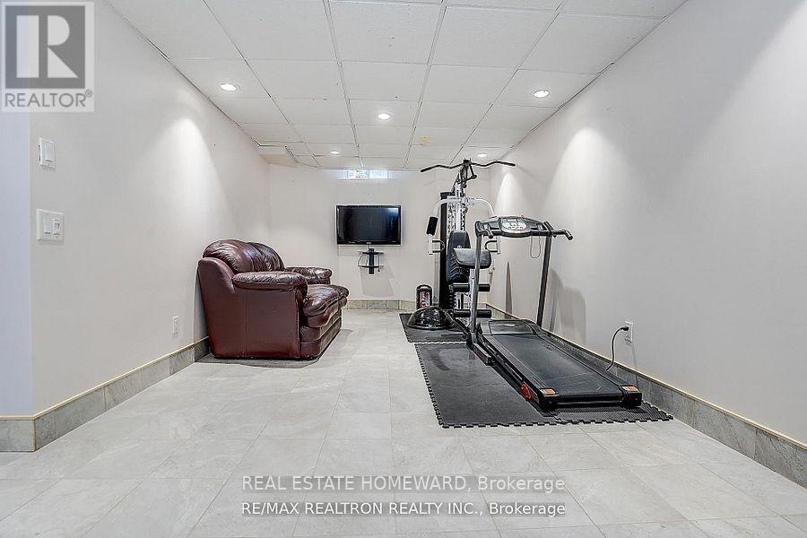 51 Steepleview Crescent, Richmond Hill, ON, L4C 9R3 - 7