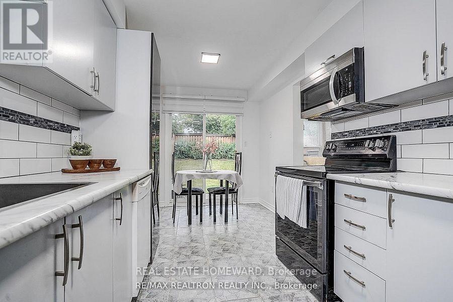 51 Steepleview Crescent, Richmond Hill, ON, L4C 9R3 - 13