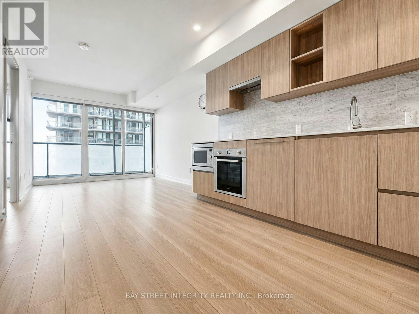 2001-19 Bathurst Street, Toronto, ON, M5V 0N2 - 7