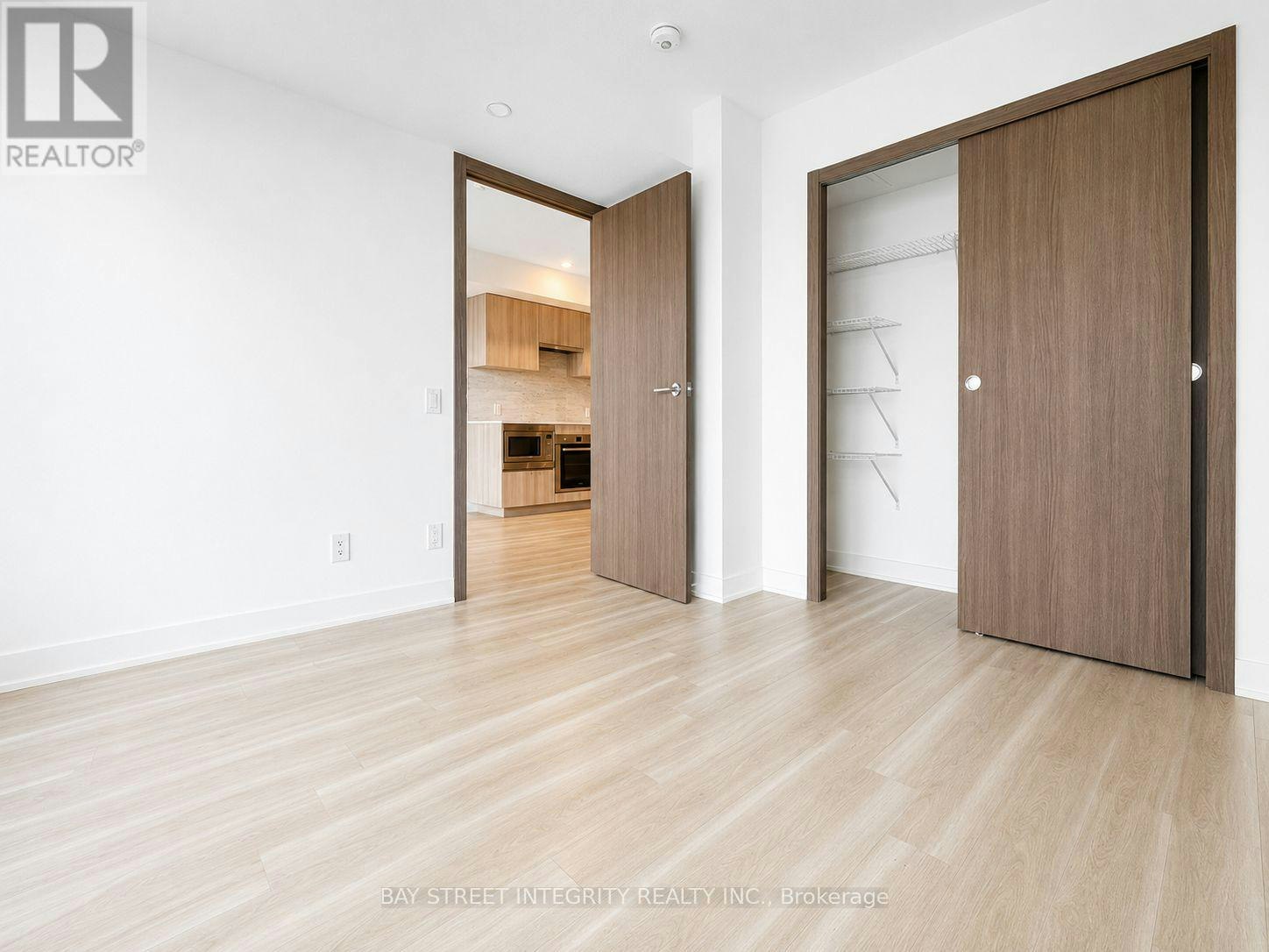2001-19 Bathurst Street, Toronto, ON, M5V 0N2 - 8