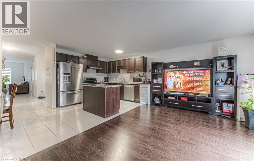 513 Woodlea Court, Kitchener, ON, N2R 1R7 - 9