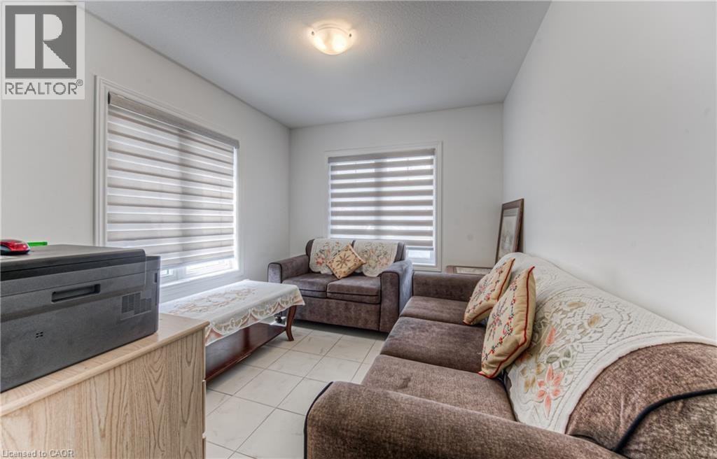 513 Woodlea Court, Kitchener, ON, N2R 1R7 - 18