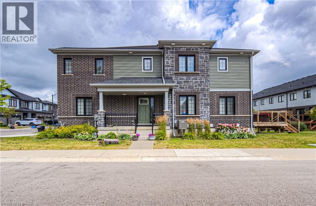 513 Woodlea Court, Kitchener, ON, N2R 1R7