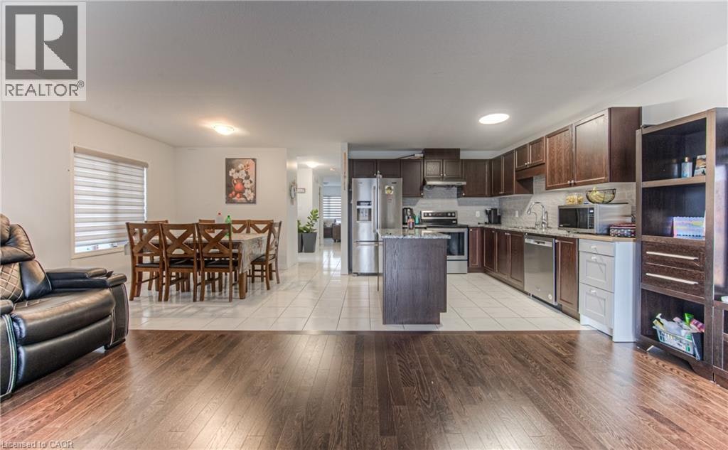 513 Woodlea Court, Kitchener, ON, N2R 1R7 - 14