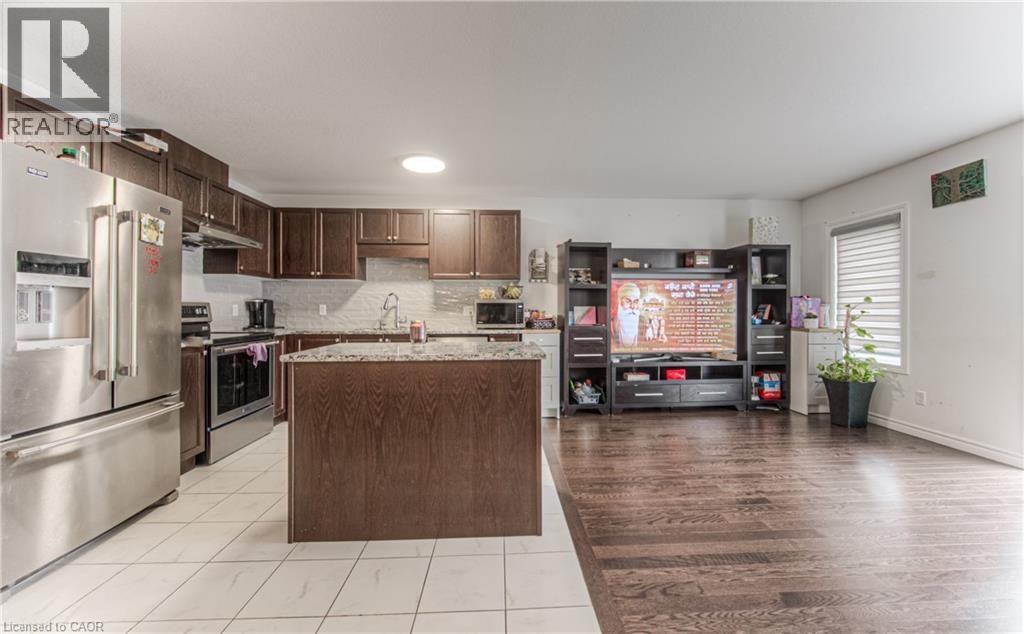 513 Woodlea Court, Kitchener, ON, N2R 1R7 - 8