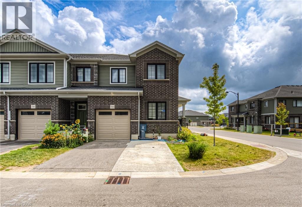513 Woodlea Court, Kitchener, ON, N2R 1R7 - 3