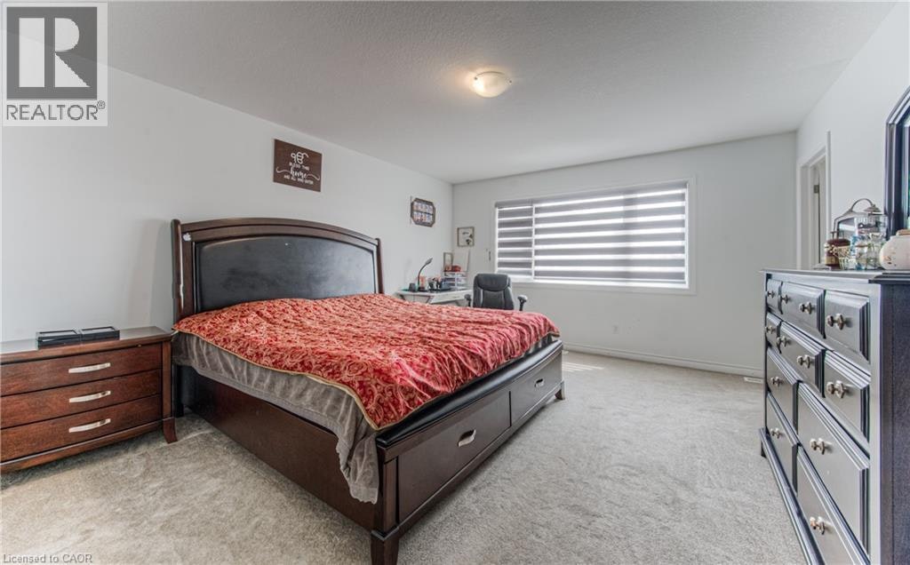513 Woodlea Court, Kitchener, ON, N2R 1R7 - 25