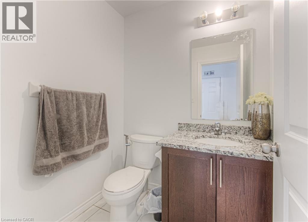 513 Woodlea Court, Kitchener, ON, N2R 1R7 - 17
