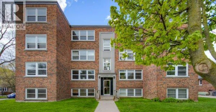 141 Chapel Street, Kitchener, ON, N2H 2T6 - 22