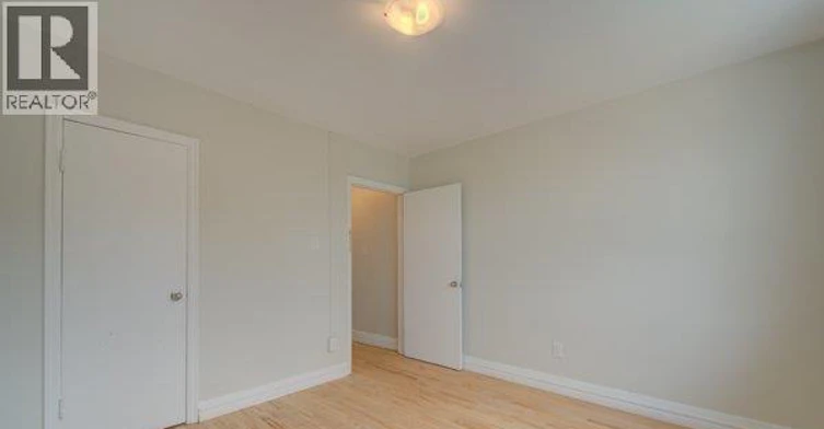141 Chapel Street, Kitchener, ON, N2H 2T6 - 15