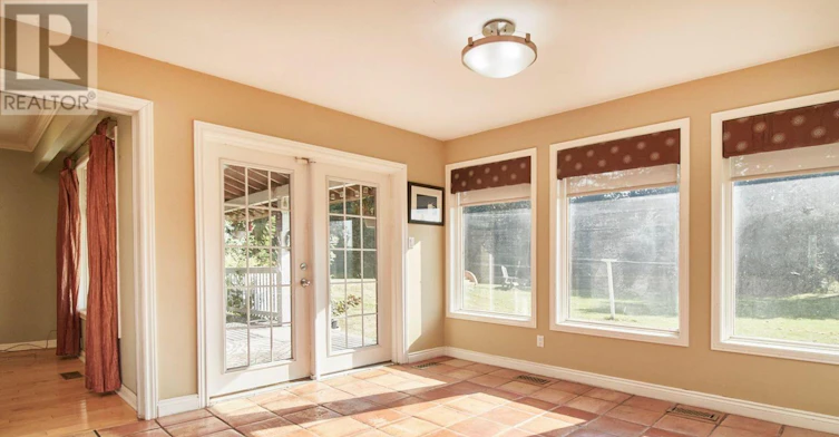 650 Lake Ridge Road, Whitby, ON, L1Z 1W9 - 11