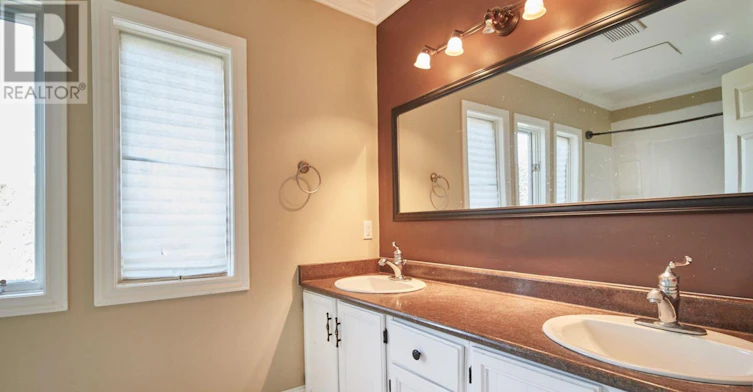 650 Lake Ridge Road, Whitby, ON, L1Z 1W9 - 18